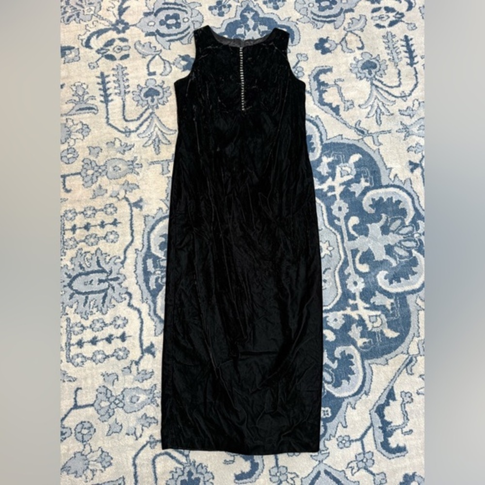 SCOTT MCCLINTOCK Elegant Black Sleeveless Maxi Velour Dress Rhinestones Slit